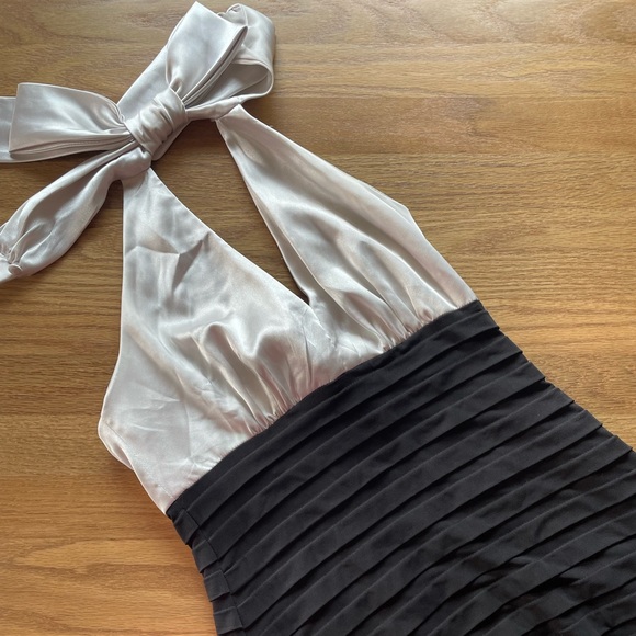 Maggie London Halter, Backless Dress - Picture 1 of 12